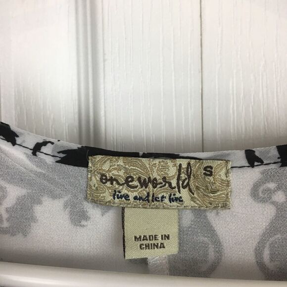 One World Tie Front Blouse‎ - Picture 2 of 3